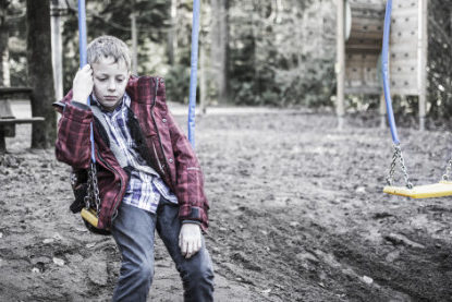 Lonely-separated-sibling-e14102551951151