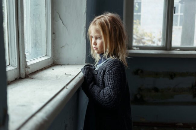 Hopeless,Life.,Close,Up,Of,Depressed,Poor,Little,Girl,Standing