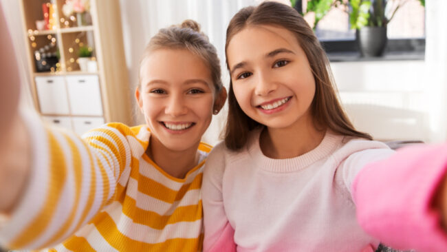 happy-girls1